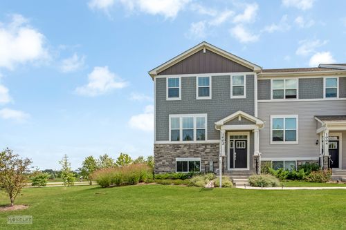1002 Atterberg Rd, South Elgin, IL, 60177-1777 | Card Image