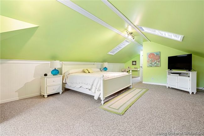 2014 E Oak St, Home with 3 bedrooms, 2 bathrooms and null parking in New Albany IN | Image 16