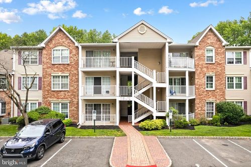 77 Cheverny Ct, Hamilton, NJ, 08619-4717 | Card Image