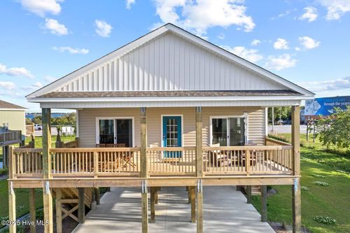 102 Orca Way, Cedar Point, NC, 28584-0169 | Card Image