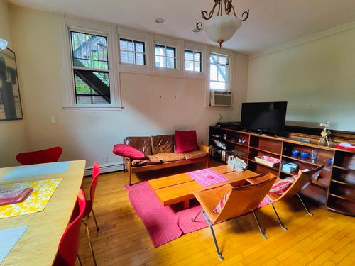 2-10 Hilliard St, Cambridge, MA, 02138-4926 | Card Image