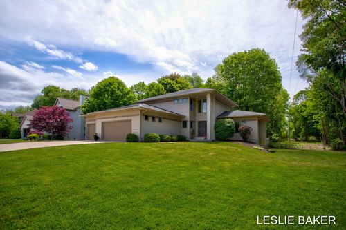 6394 Reserve Way, Holland, MI, 49423-7911 | Card Image