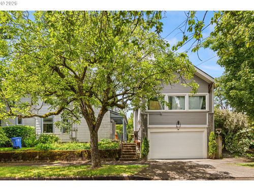 2735 Se Clinton St, Portland, OR, 97202-1394 | Card Image