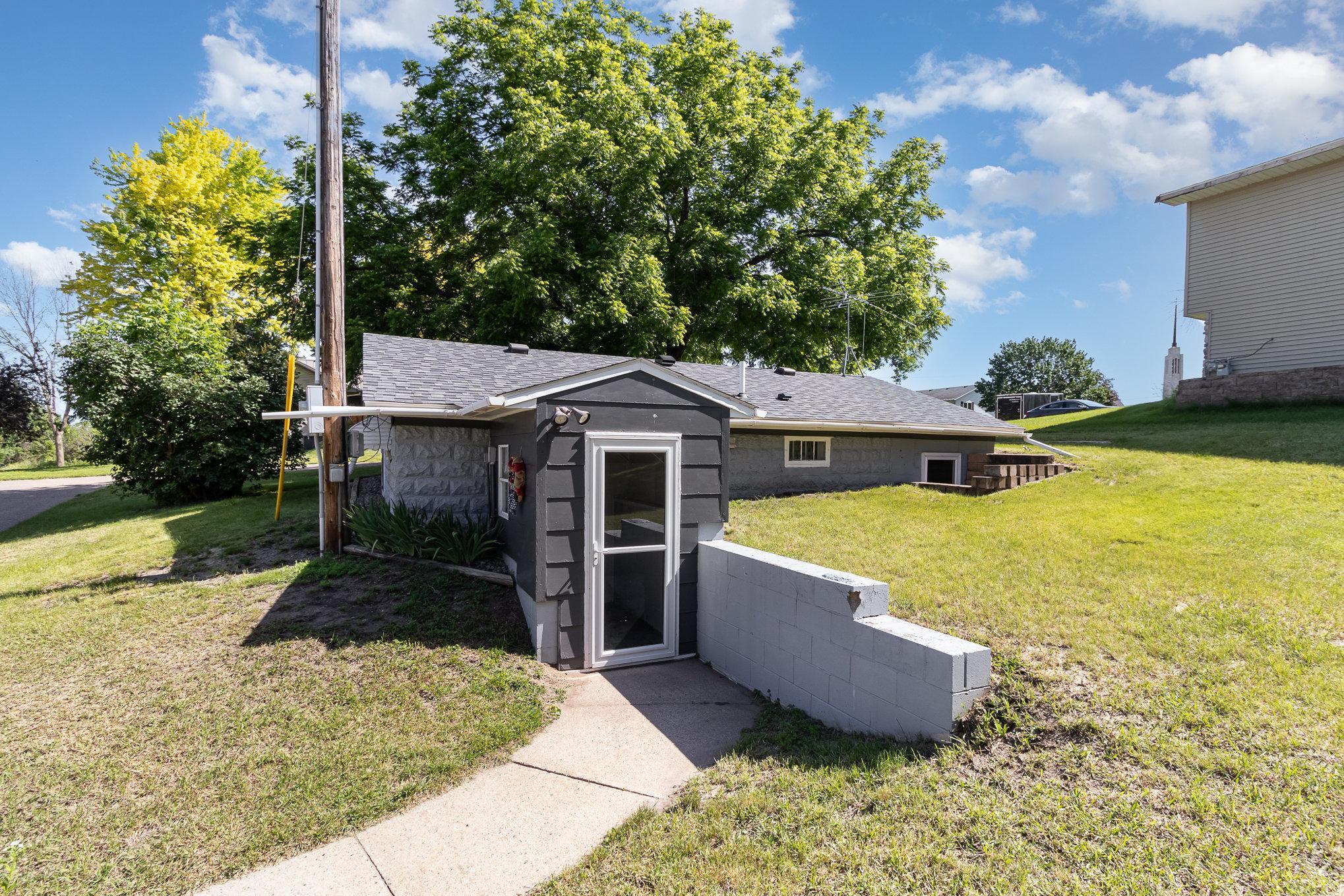 Church St, Belle Plaine, MN 56011