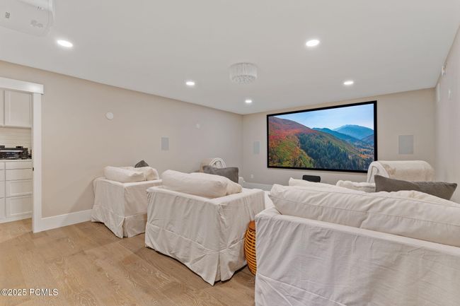 State of the art Media room on lower level | Image 28