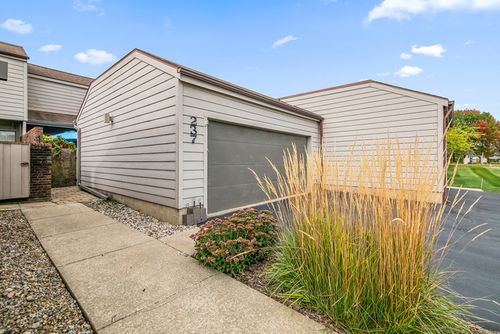 237-237 William Latham Dr, Bourbonnais, IL, 60914 | Card Image