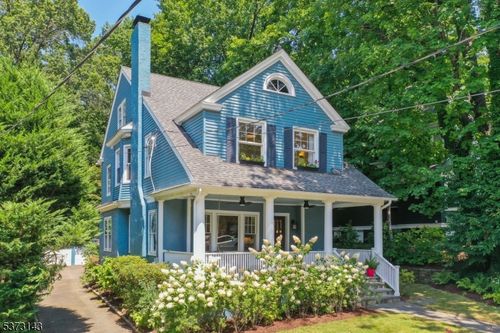 29 Oakview Ave, Maplewood, NJ, 07040-2213 | Card Image