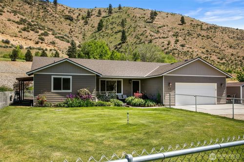 6132 Entiat River Rd, Entiat, WA, 98822-7525 | Card Image