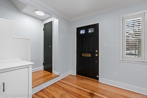 1724 Graefield Rd, Birmingham, MI, 48009-5846 | Card Image