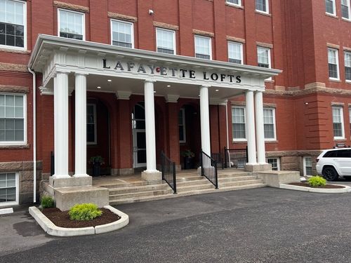 apt-2-34 Saint Joseph St, Fall River, MA, 02723-2058 | Card Image