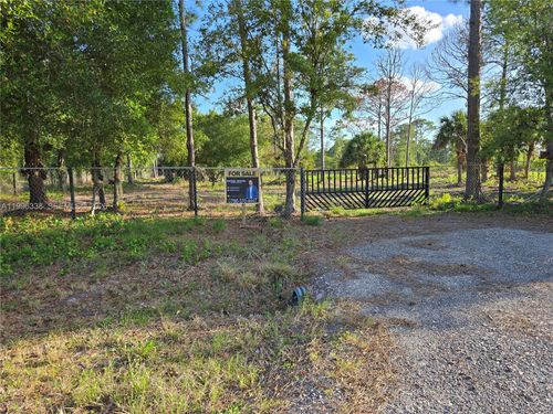 466 Hunting Club Ave, Clewiston, FL, 33440-8851 | Card Image
