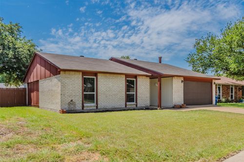 5120 Runyon Dr, The Colony, TX, 75056-2503 | Card Image