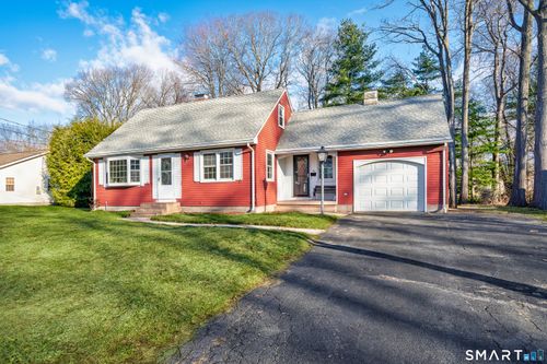 35 Jasmine St, Bristol, CT, 06010-3318 | Card Image