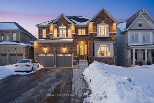 60 Hennessey Crescent, Kawartha Lakes, ON, K9V0P3 | Card Image