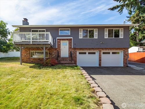 4829 S 166th St, SeaTac, WA, 98188-3234 | Card Image
