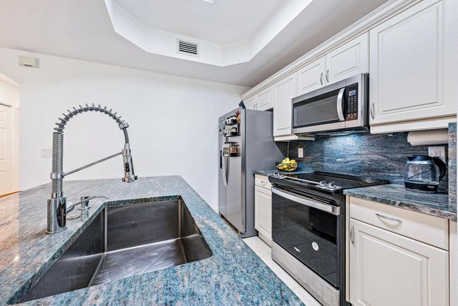 805 - 2880 Hidden Hills Road, Condo with 3 bedrooms, 3 bathrooms and null parking in West Palm Beach FL | Image 11