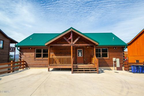 3708 Tilda Hilltop Way, Sevierville, TN, 37862-2516 | Card Image