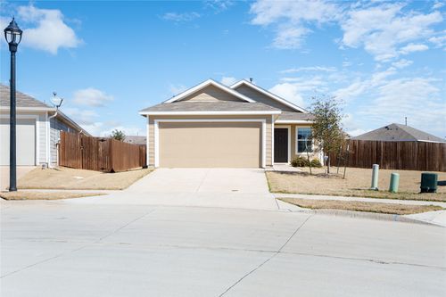 7524 Larson Ln, Mckinney, TX, 75071-2128 | Card Image