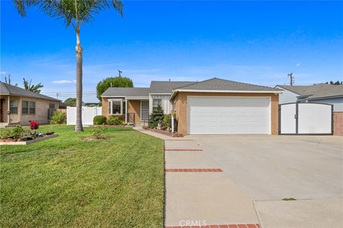 11051 Tarawa Dr, Los Alamitos, CA, 90720-2732 | Card Image