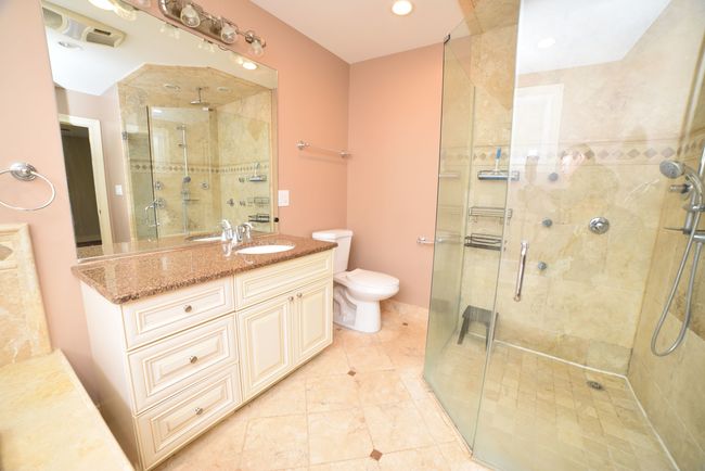 813 S Wolf Rd, House other with 3 bedrooms, 3 bathrooms and 2 parking in Des Plaines IL | Image 13