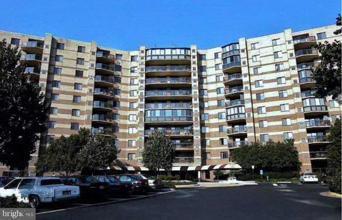unit-220-8350 Greensboro Dr, MCLEAN, VA, 22102-3551 | Card Image