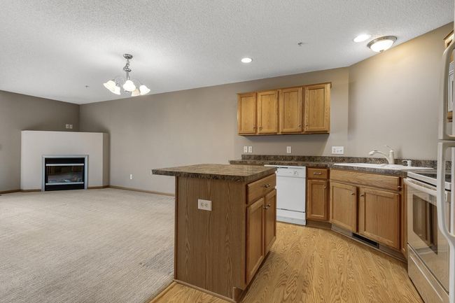 17653 69 Th Pl N, Townhouse with 2 bedrooms, 2 bathrooms and null parking in Maple Grove MN | Image 9