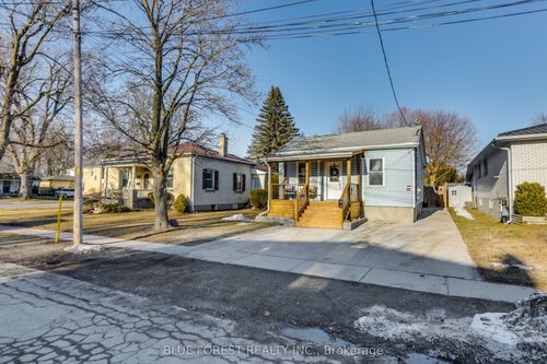 131 Emily St, Strathroy, ON, N7G2Z7 | Card Image