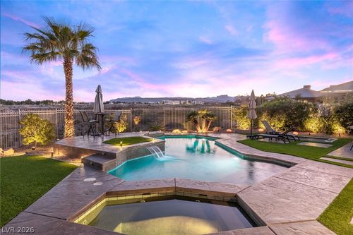 9601 Canyon Mesa Dr, Las Vegas, NV, 89144-1524 | Card Image