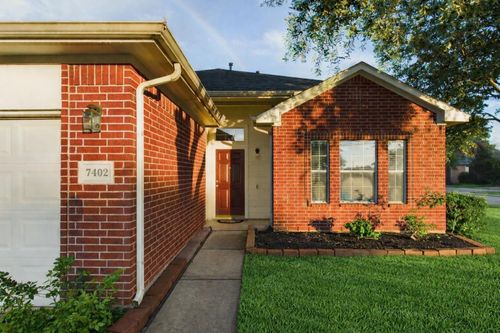 7402 Bering Landing Dr, Cypress, TX, 77433-2036 | Card Image