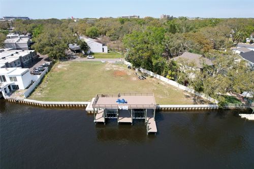 4033 N River View Ave, TAMPA, FL, 33607-6948 | Card Image