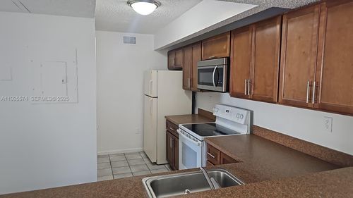 apt-101-8540 Sw 212th St, Cutler Bay, FL, 33189-3392 | Card Image