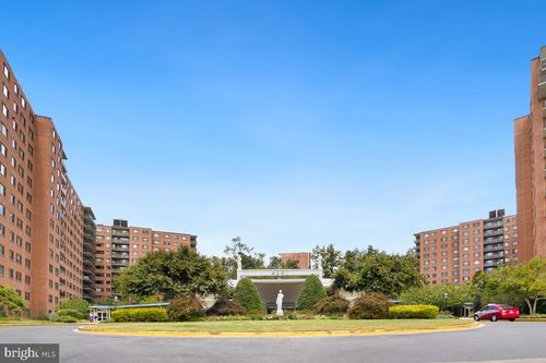 apt-913w-4201 Cathedral Ave Nw, WASHINGTON, DC, 20016-4966 | Card Image
