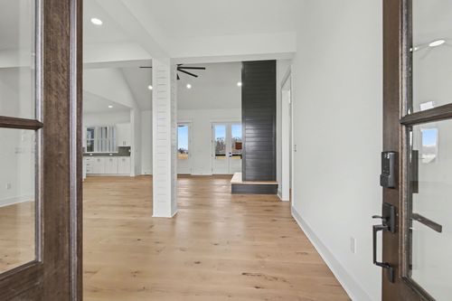 4352 Dot Rd, Springfield, TN, 37172-8335 | Card Image