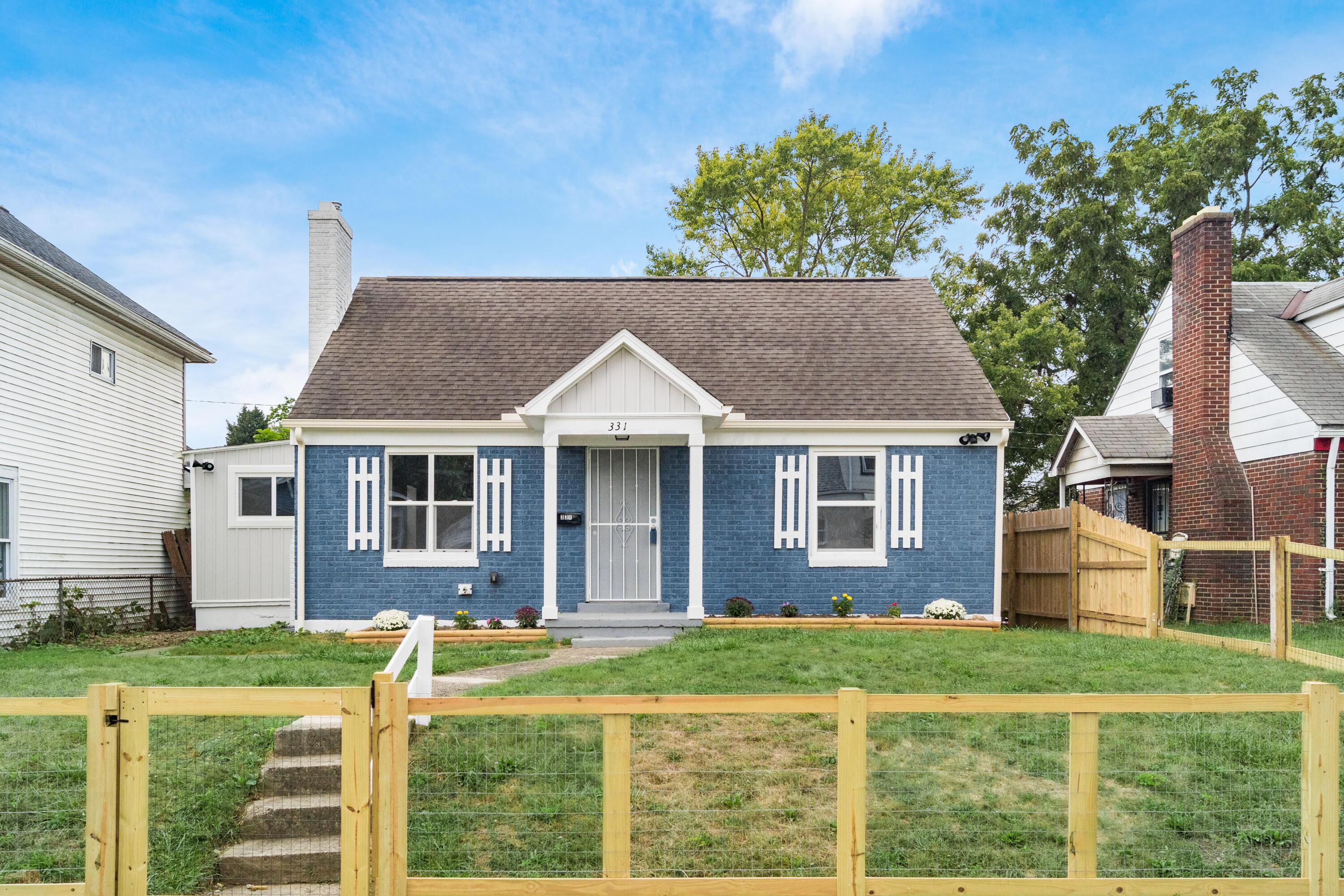 Oakley Ave, Columbus, OH 43204