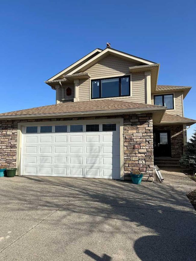 288 Fireweed Crescent, Home with 4 bedrooms, 3 bathrooms and 4 parking in Fort Mcmurray AB | Image 1
