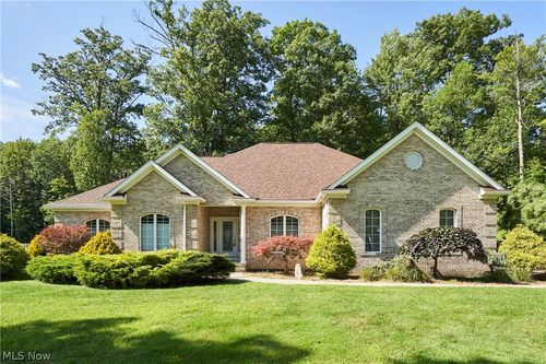 8369 Windsong Trl, Concord Township, OH, 44077-9248 | Card Image