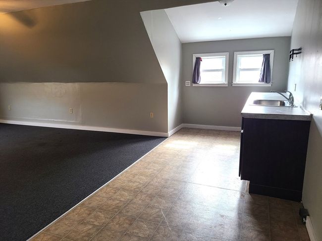 2 - 29 Franklin St, Condo with 4 bedrooms, 2 bathrooms and 2 parking in Whitman MA | Image 23
