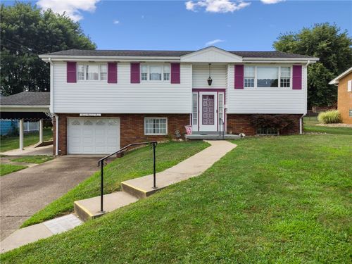 703 Kennedy Dr, Youngwood, PA, 15697-1401 | Card Image