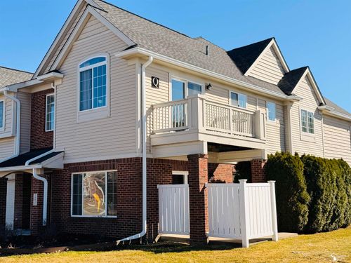 24031 Fairlane Blvd, Woodhaven, MI, 48183-1692 | Card Image