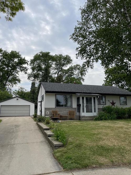 763 10th Avenue, Grafton, WI, 53024 | Card Image