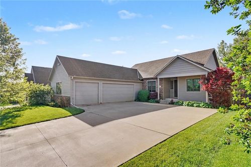 6205 Crystal Ln, Lawrence, KS, 66049-5025 | Card Image