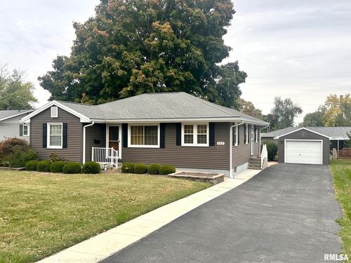 512 W Greenwood Ave, South Jacksonville, IL, 62650-3245 | Card Image