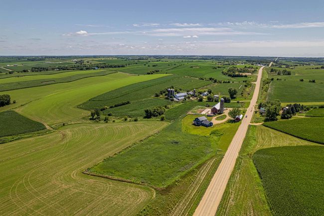 N5184 County Rd N, House other with 3 bedrooms, 3 bathrooms and null parking in MONROE WI | Image 60