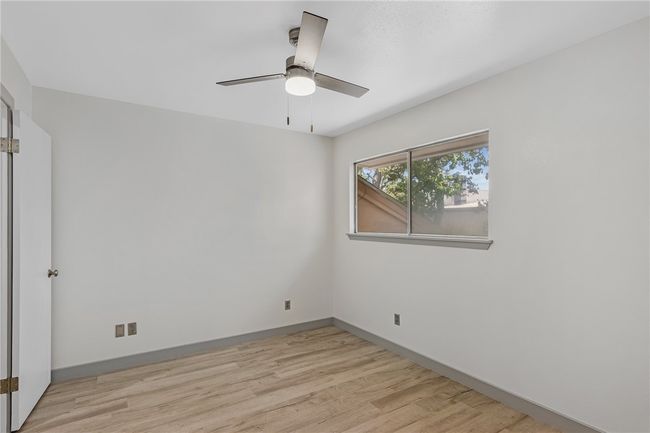 Upstairs Bedroom | Image 21