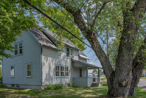 515 Washington Highway, Morristown, VT, 05661 | Card Image