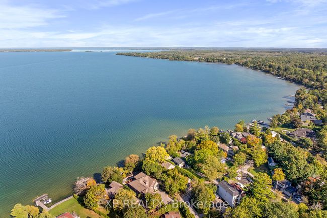 21 Pinery Lane, House other with 3 bedrooms, 2 bathrooms and 12 parking in Jacksons Point ON | Image 37