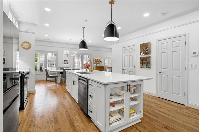 208 Wade Creek Rd, Townhouse with 4 bedrooms, 4 bathrooms and null parking in Alpharetta GA | Image 12