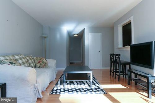 204-2401 H St Nw, WASHINGTON, DC, 20037-2534 | Card Image