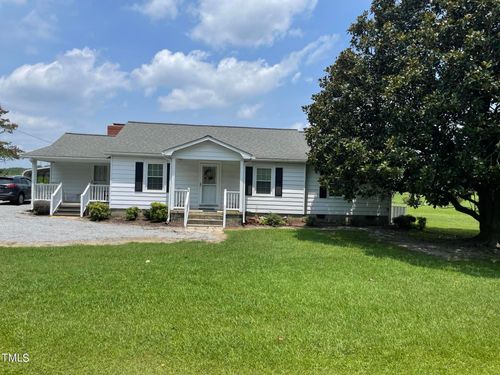 8157 Nc Highway 222, Walstonburg, NC, 27888-9695 | Card Image