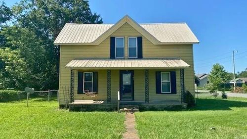 701 E 3rd St, Carlisle, AR, 72024-8630 | Card Image